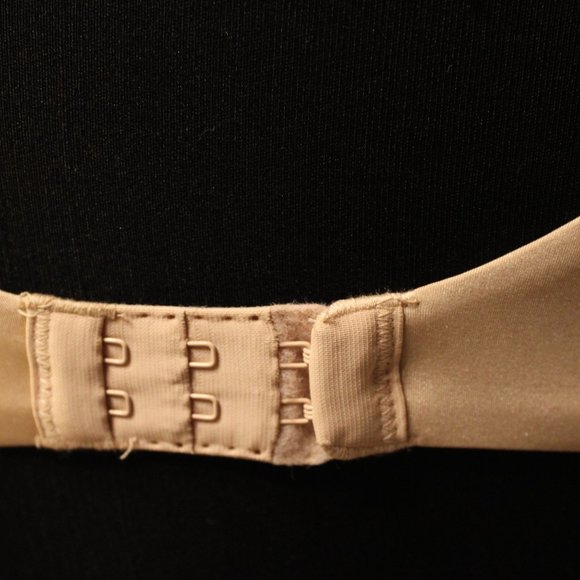 🎀Brand New NATORI Foundations Conform UW Bra - Picture 5 of 8